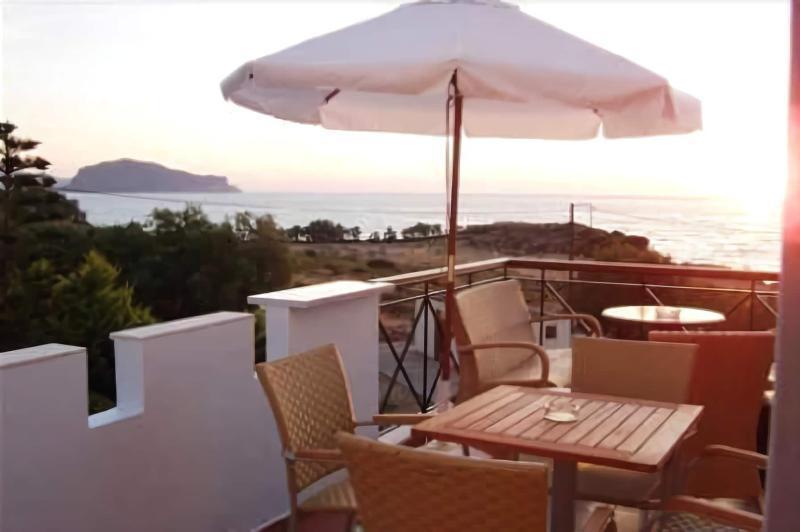 Iris Beach Hotel Monemvasia Extérieur photo