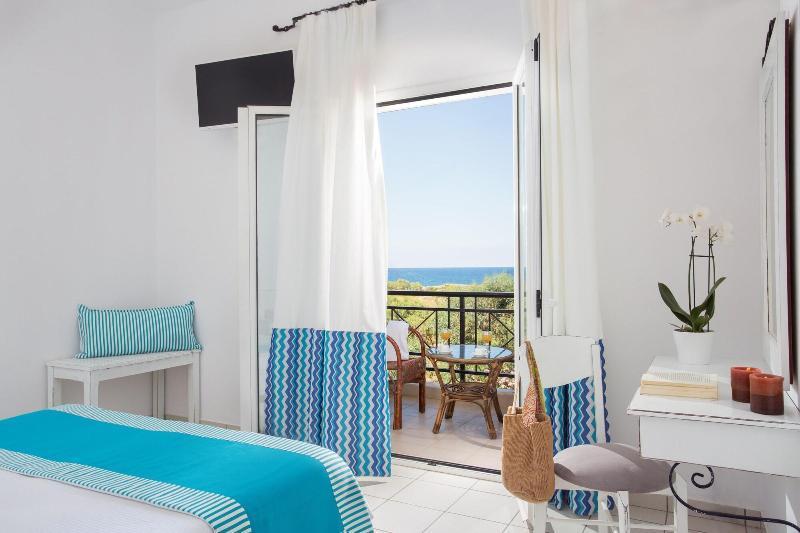 Iris Beach Hotel Monemvasia Extérieur photo