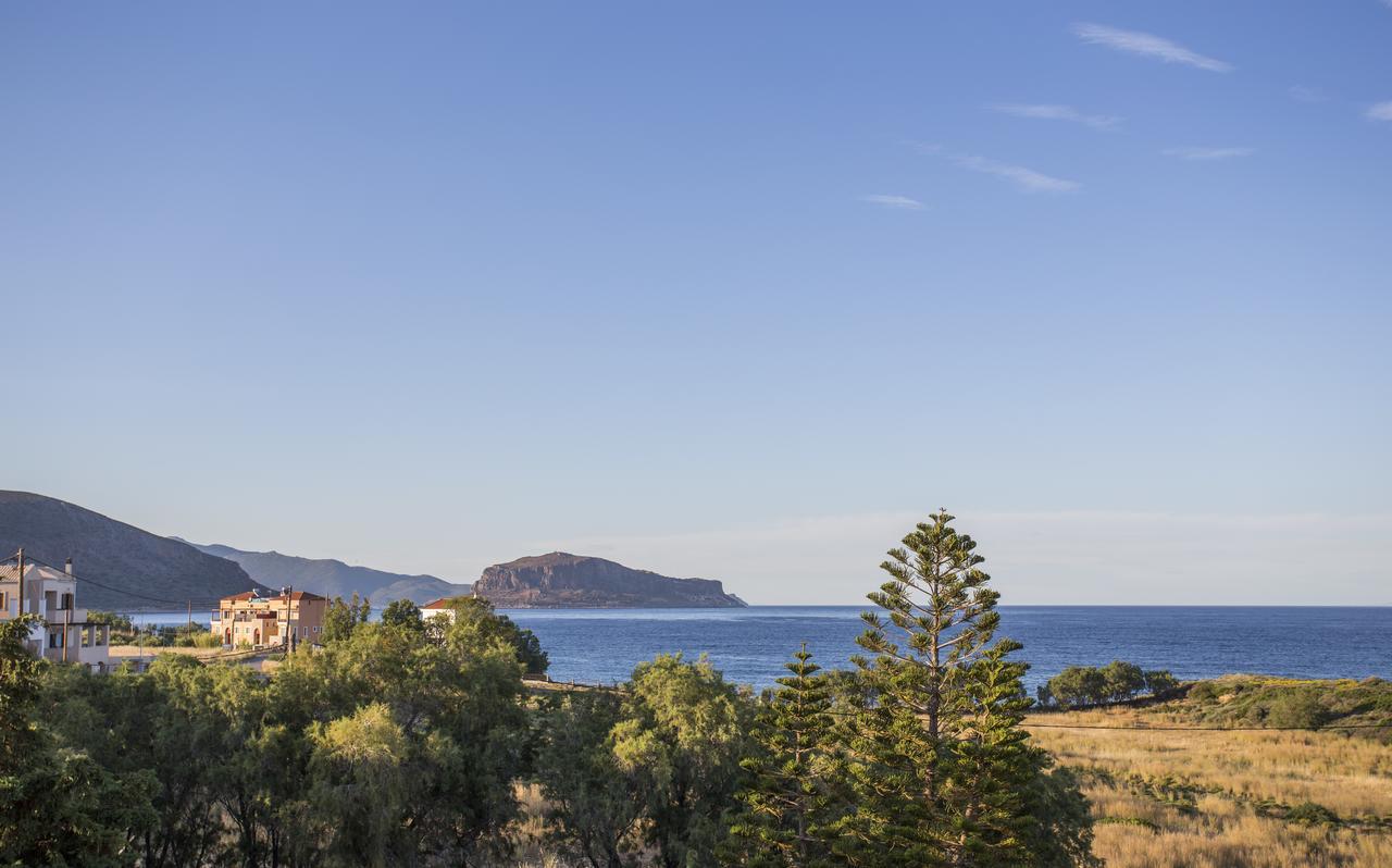 Iris Beach Hotel Monemvasia Extérieur photo