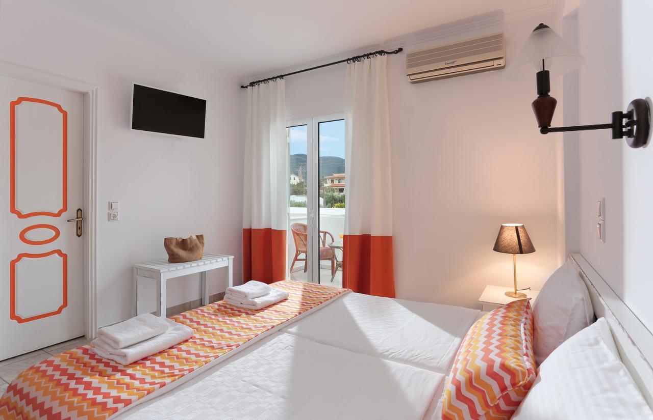 Iris Beach Hotel Monemvasia Extérieur photo