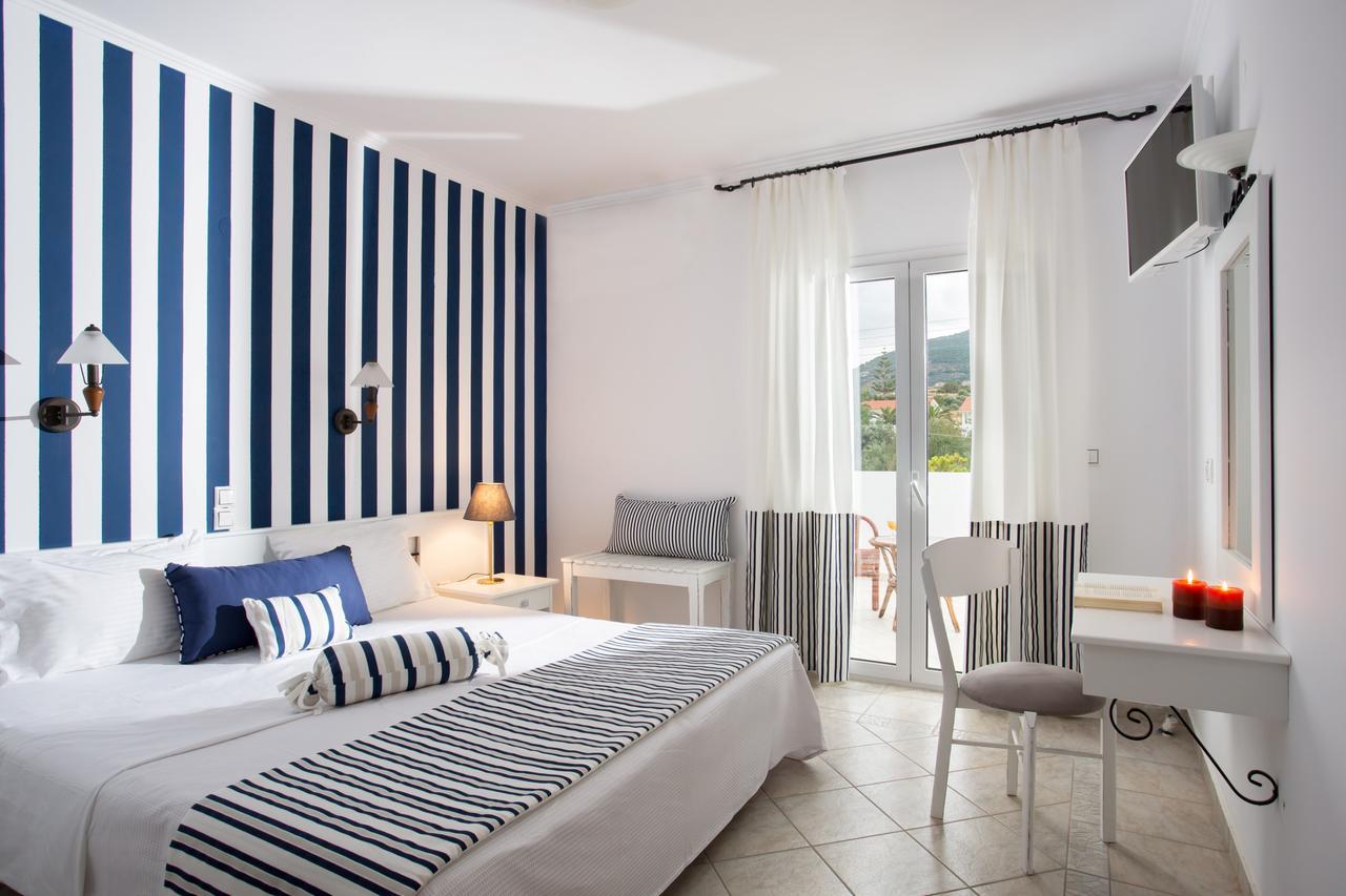 Iris Beach Hotel Monemvasia Extérieur photo